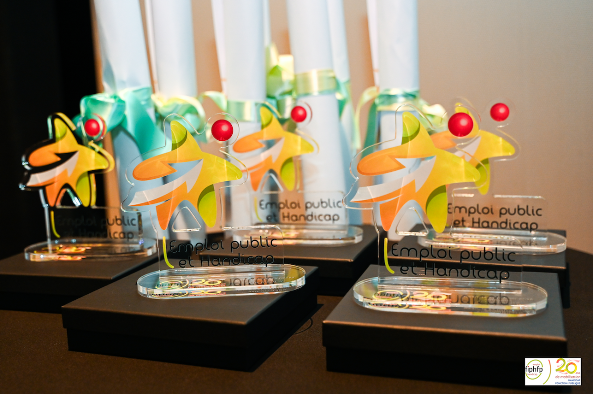 Photo des trophées en PVC