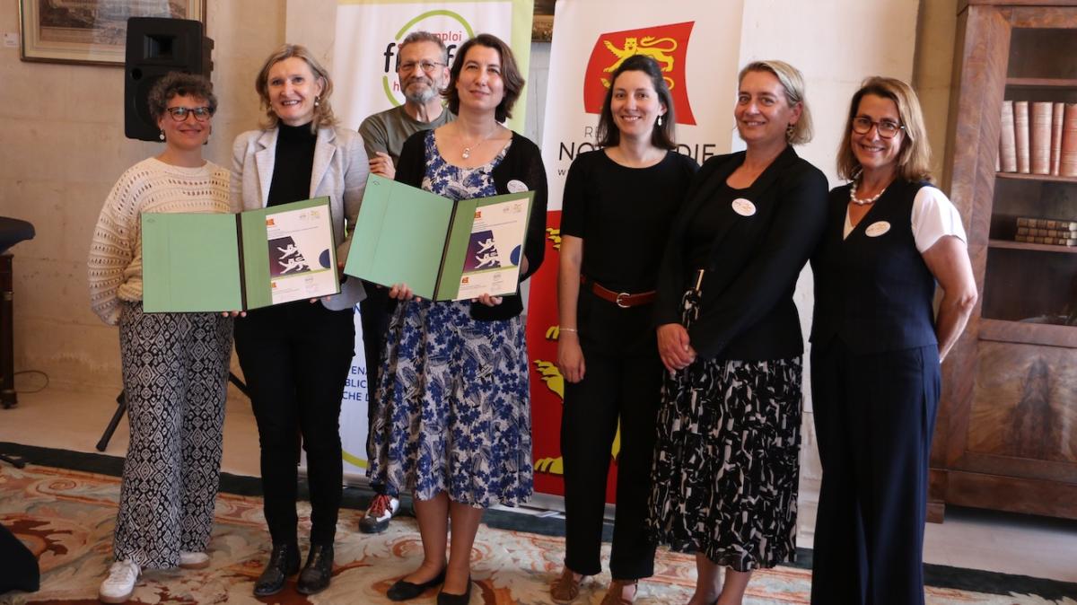 Participantes à la signature de convention entre le FIPHFP et la région Normandie
