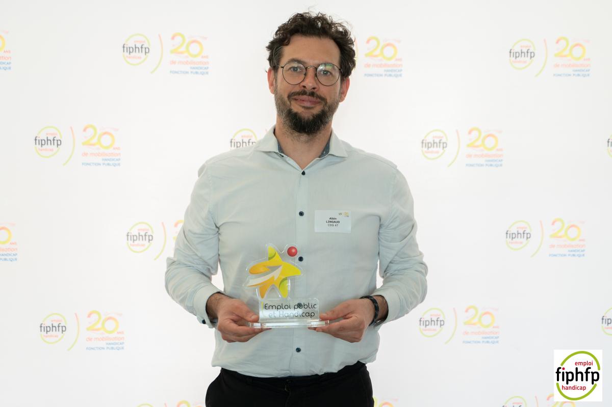 Représentant du centre de gestion du lot-et-garonne, lauréat du prix du jury des trophées emploi public et handicap
