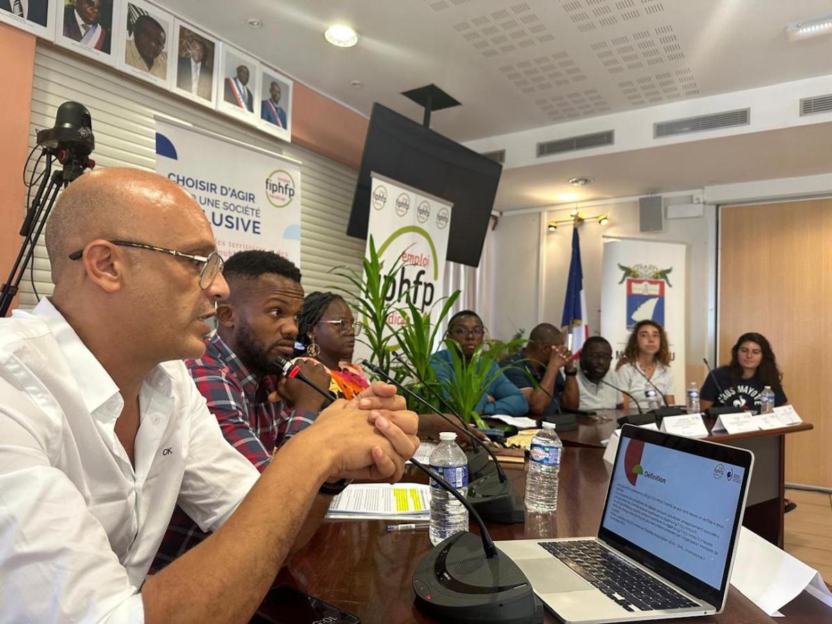 Table ronde du Tour de France des handicaps invisibles à Mayotte le jeudi 3 octobre