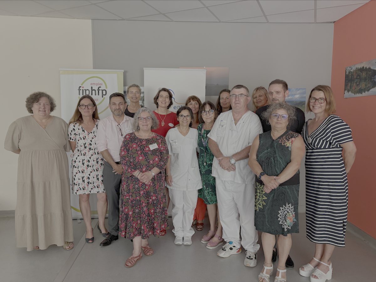 Personnes présentes à l'occasion de la signature de convention entre le FIPHFP et le centre hospitalier d'Aubagne