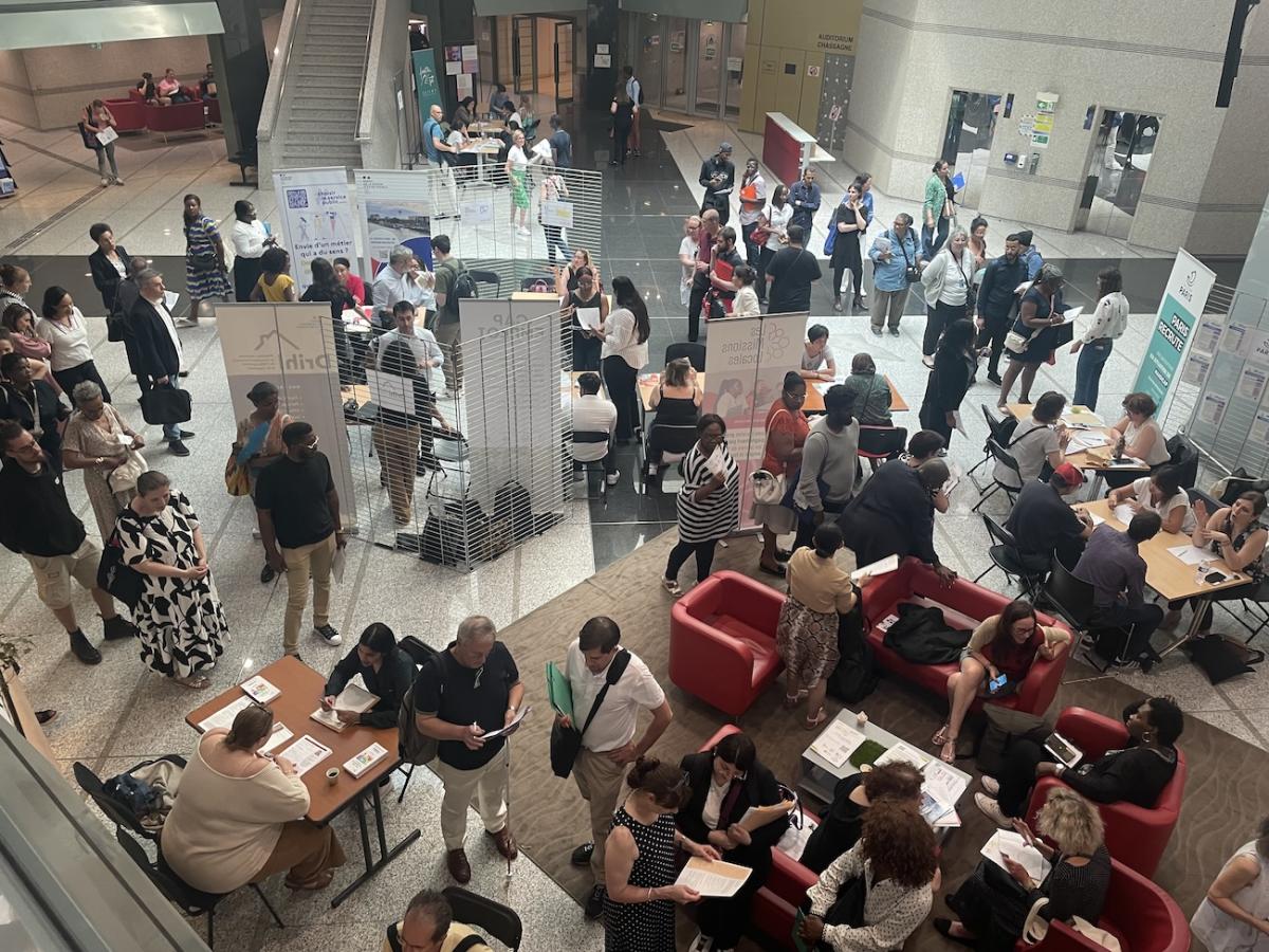 Vue aérienne du forum emploi et handicap du 26 juin