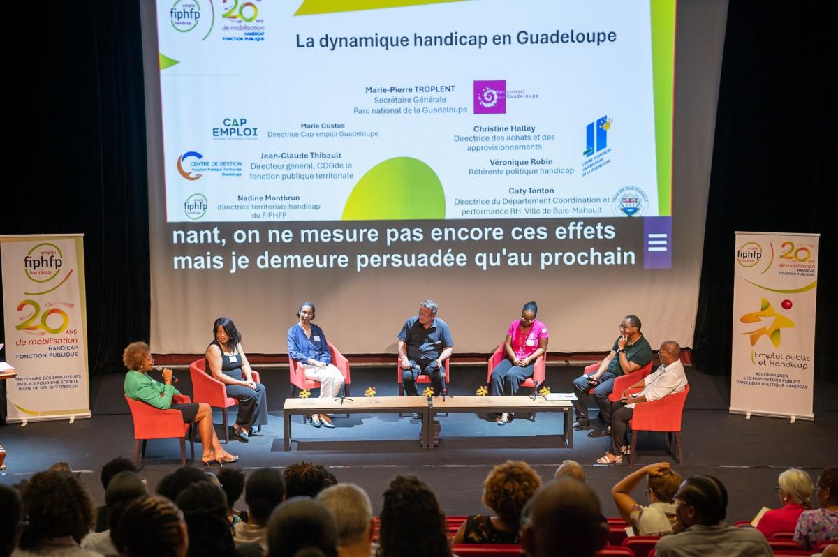 Participants à la table ronde du 3 juillet