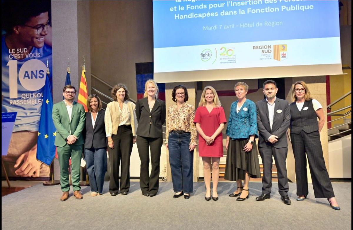 Photographie des signataires de la convention entre le FIPHFP et la région Sud
