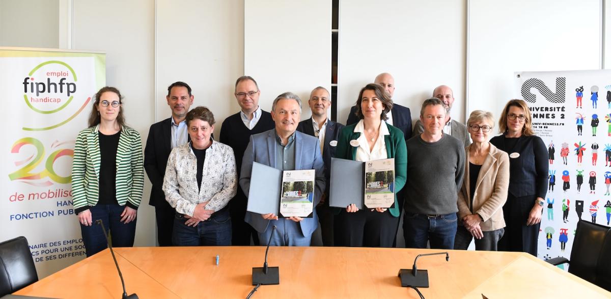 Personnes présentes lors de la signature de la convention entre le FIPHFP et l'Université Rennes 2